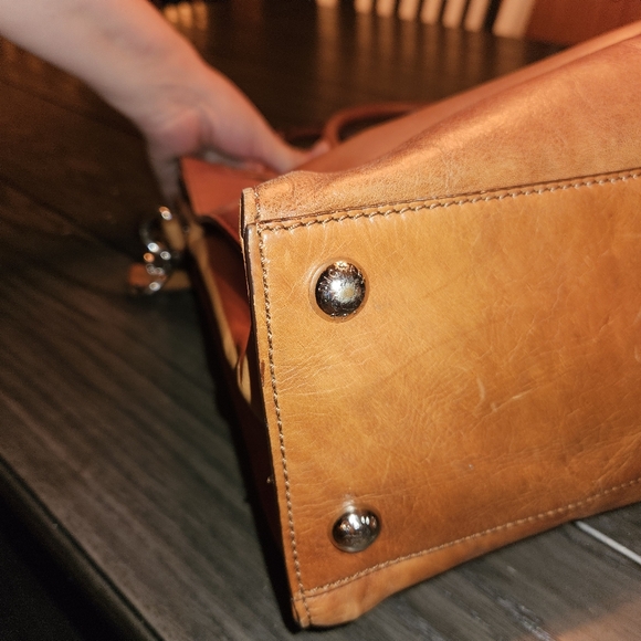 Michael Kors Brown Ombre Leather Hamilton! - Picture 7 of 8